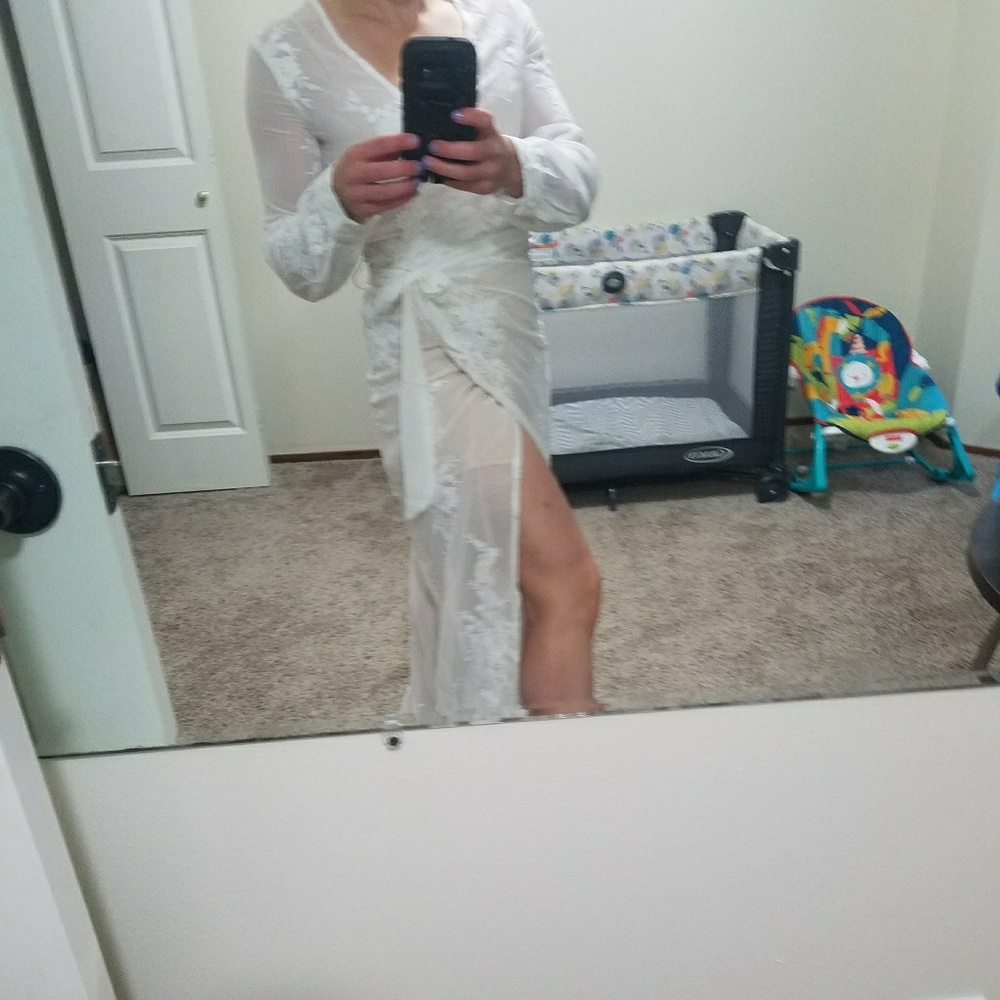 HP!!💕 LAST ONE 💕 White Lace Wrap Dress 💕 - Picture 3 of 3